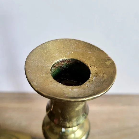 Set of 2 vintage brass candleholders. - Picture 4 of 5